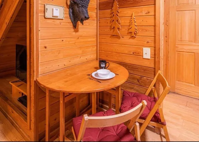 #1 Buffalo Herd -pet Friendly - Sleeps 6 - Playground & Game Chalet Payson